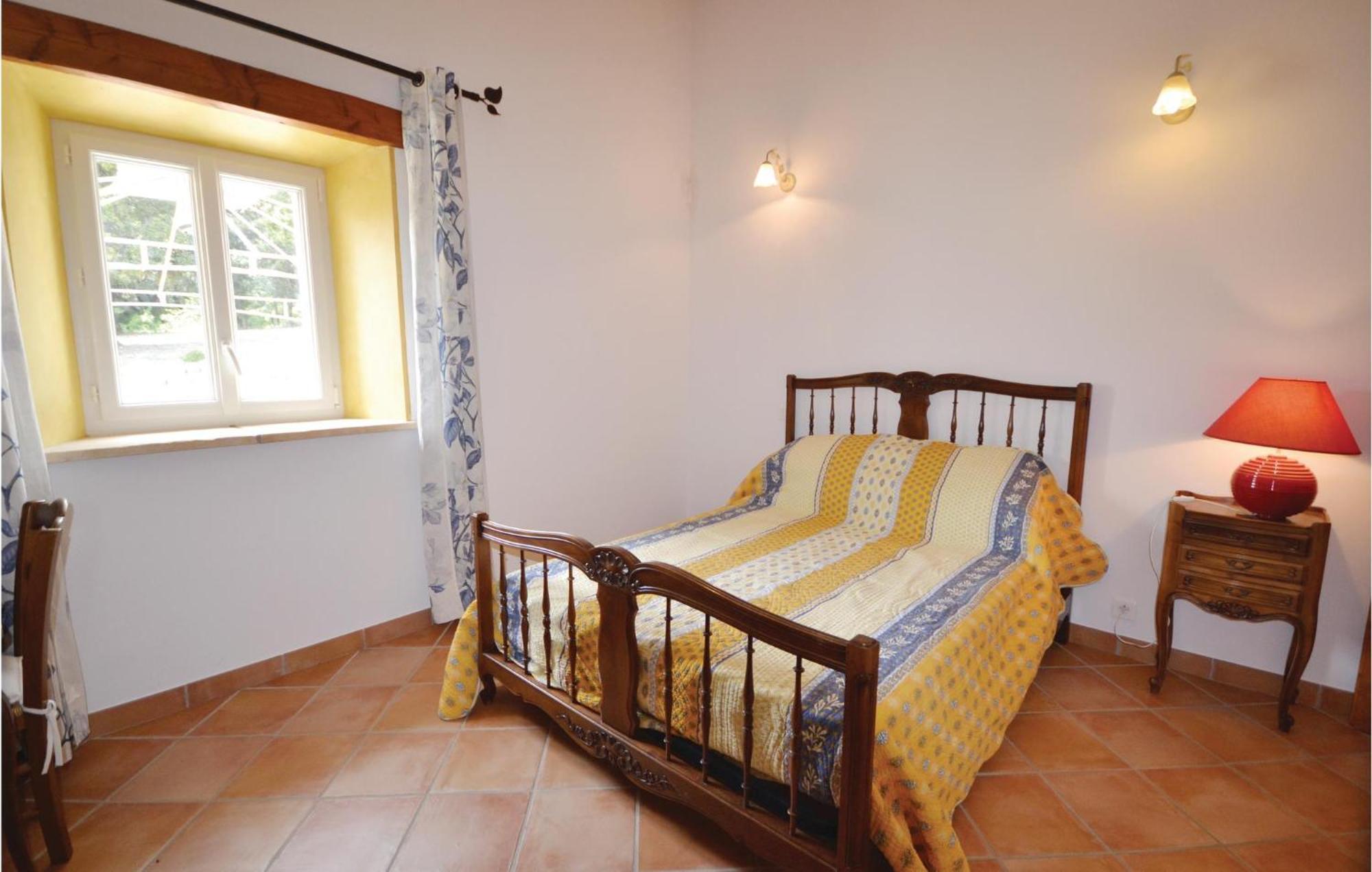 Awesome Home In Bollene With Wifi Esterno foto