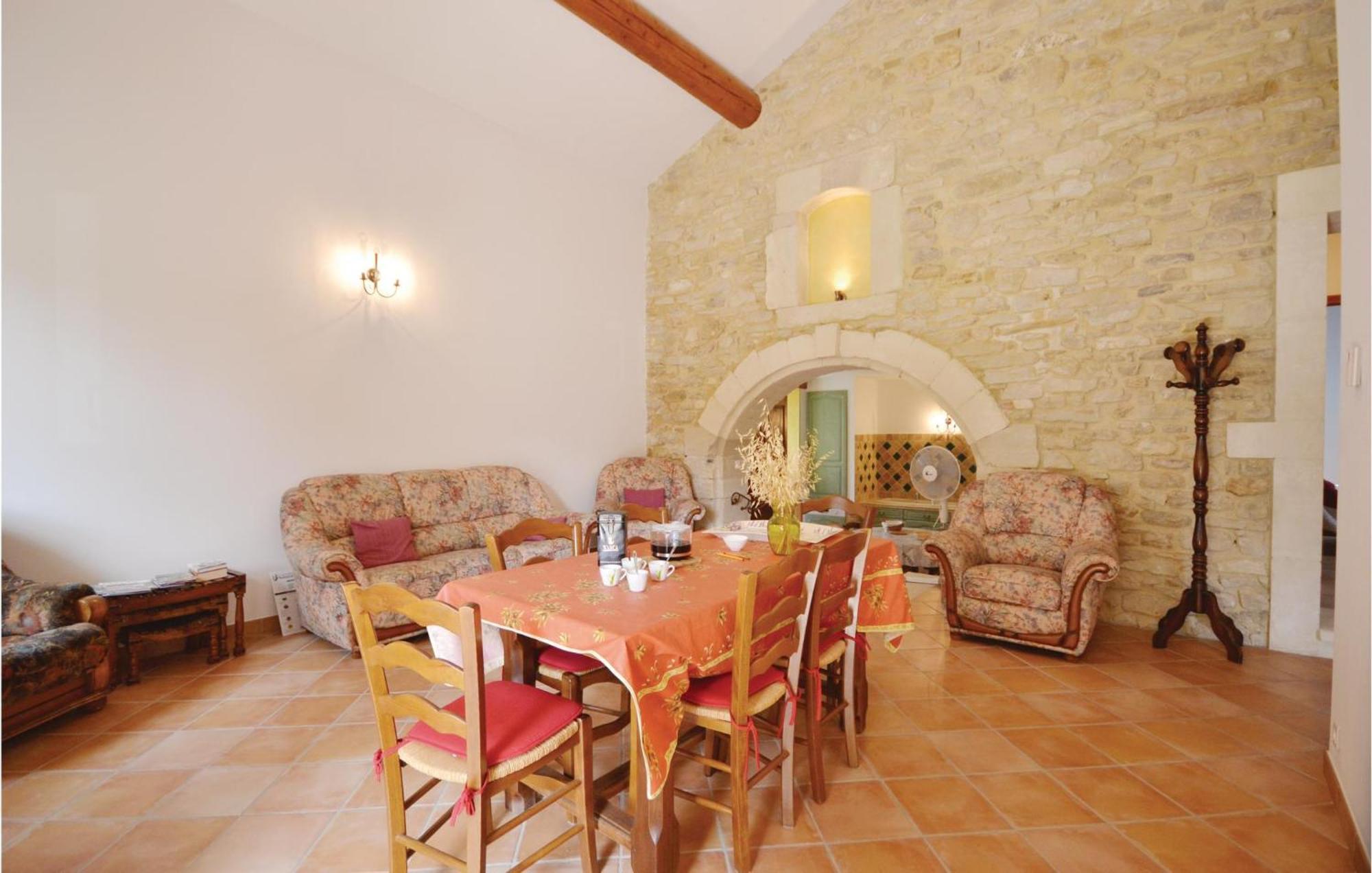 Awesome Home In Bollene With Wifi Esterno foto