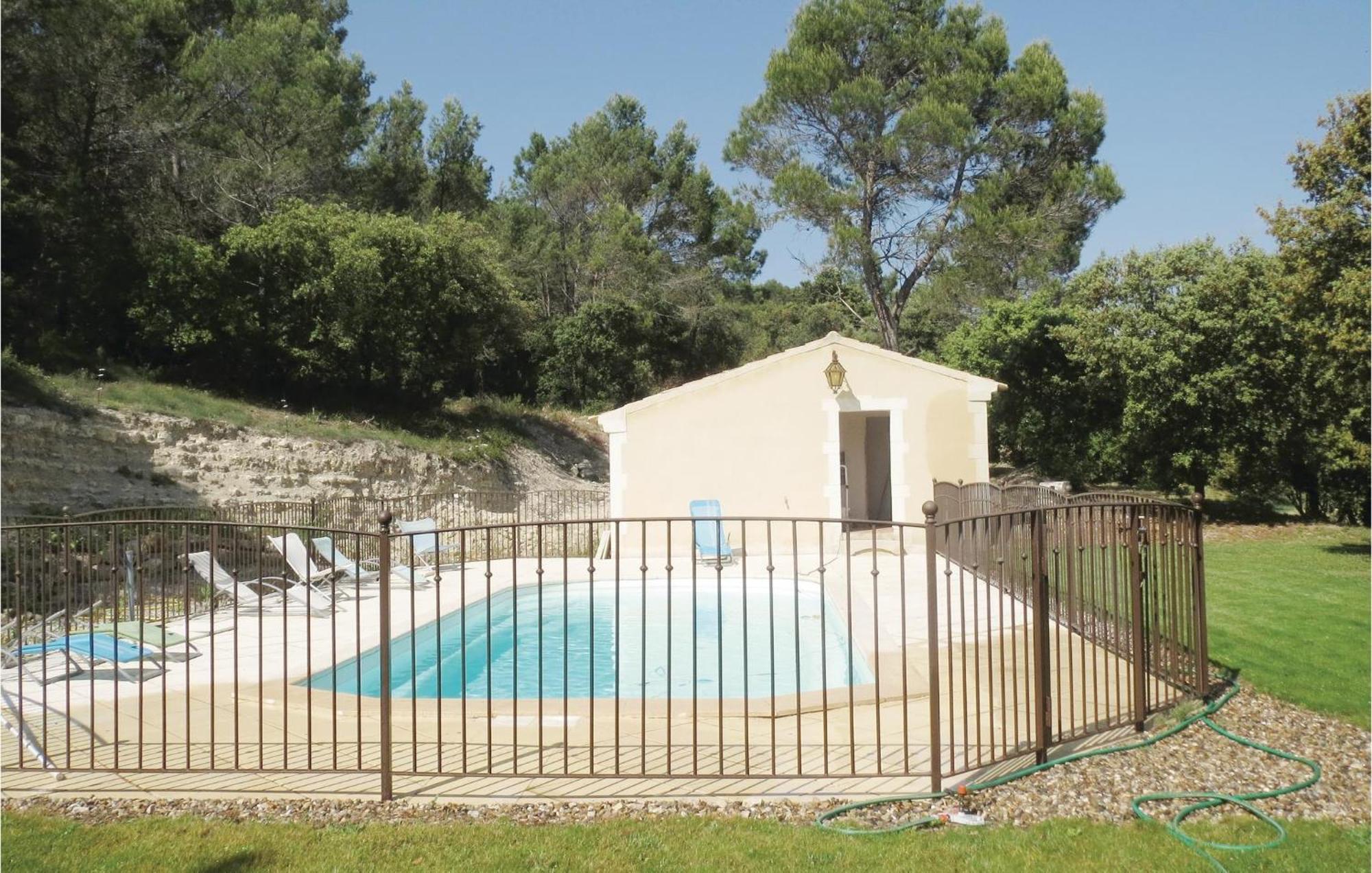 Awesome Home In Bollene With Wifi Esterno foto