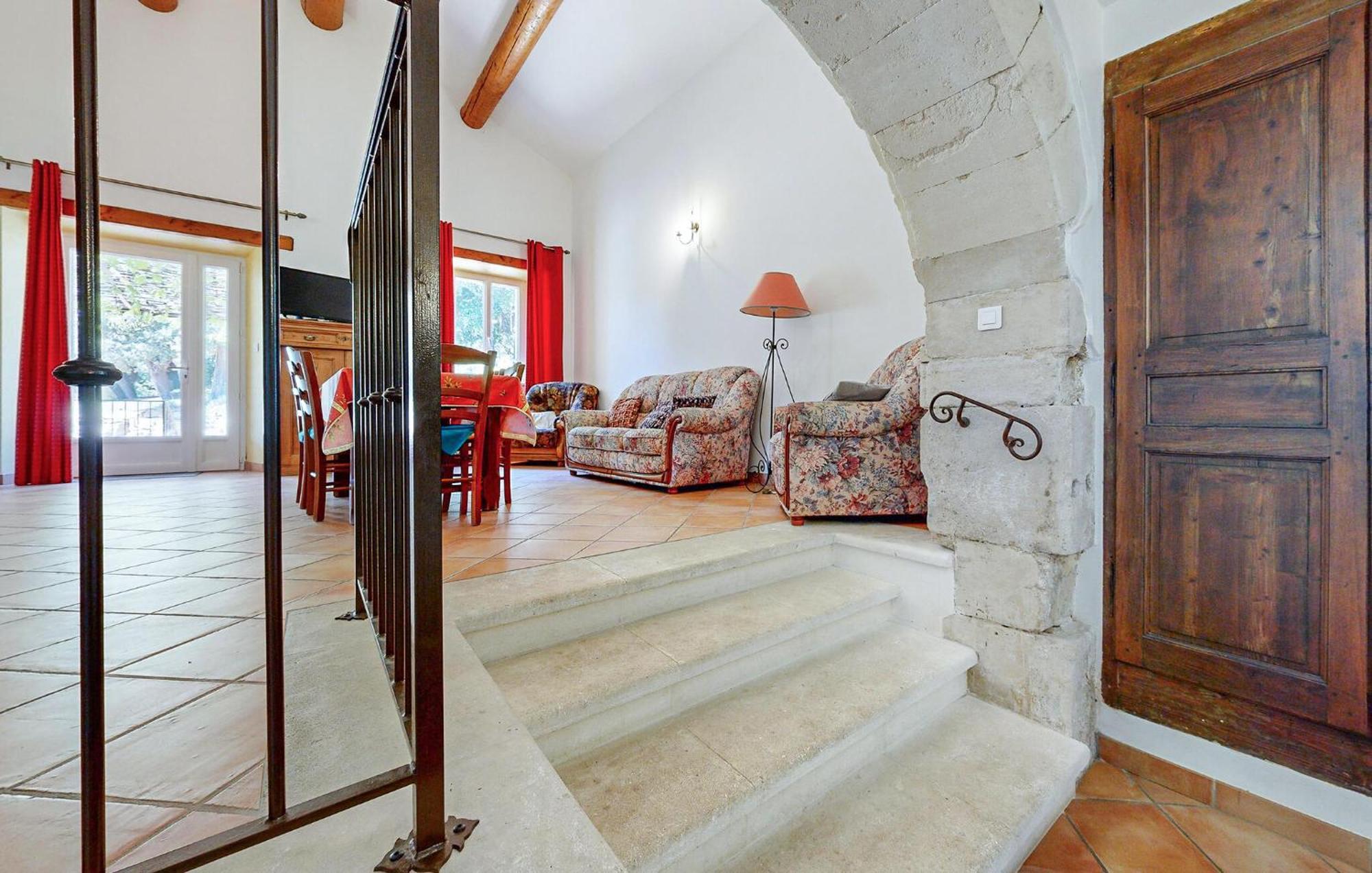 Awesome Home In Bollene With Wifi Esterno foto